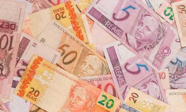 Após queda em maio, a atividade econômica sobe 0,5% em junho, diz BC
